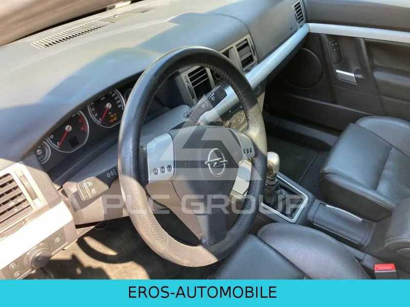 2004 Opel Signum