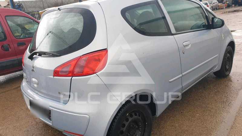 2005 Mitsubishi Colt