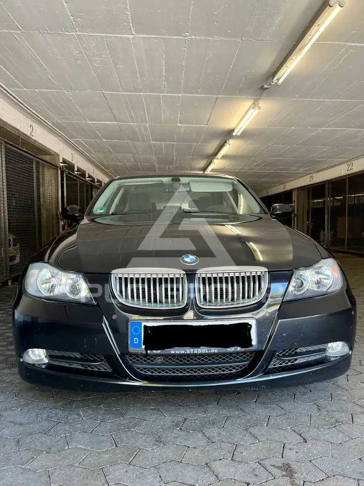 2005 BMW 330