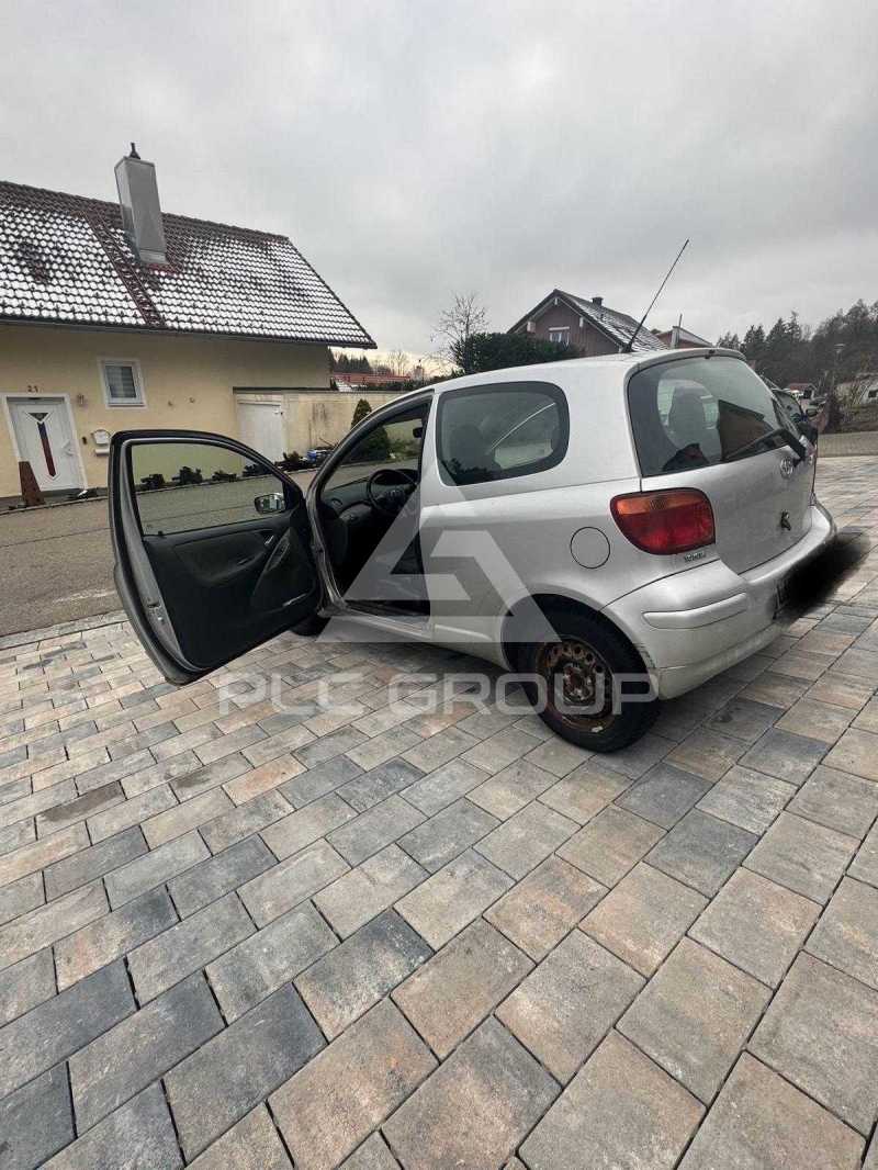 2005 Toyota YARIS