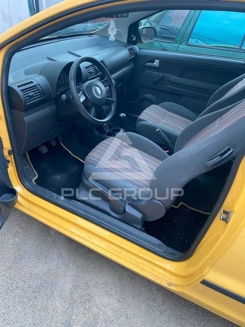 2005 Volkswagen FOX