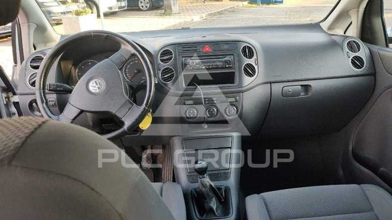 2005 Volkswagen GOLF