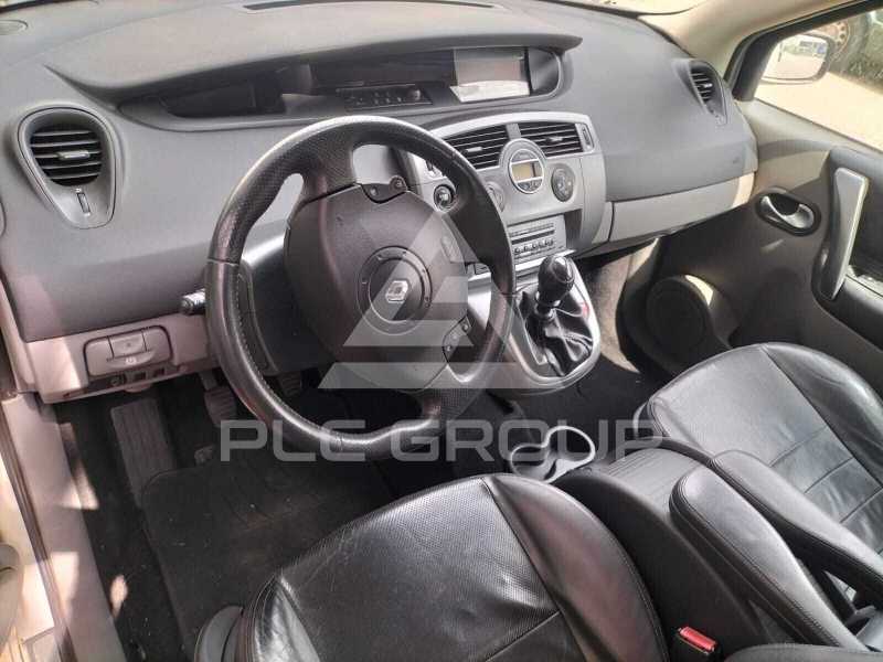 2005 Renault Scenic