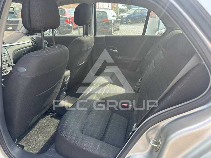 2005 Renault Laguna