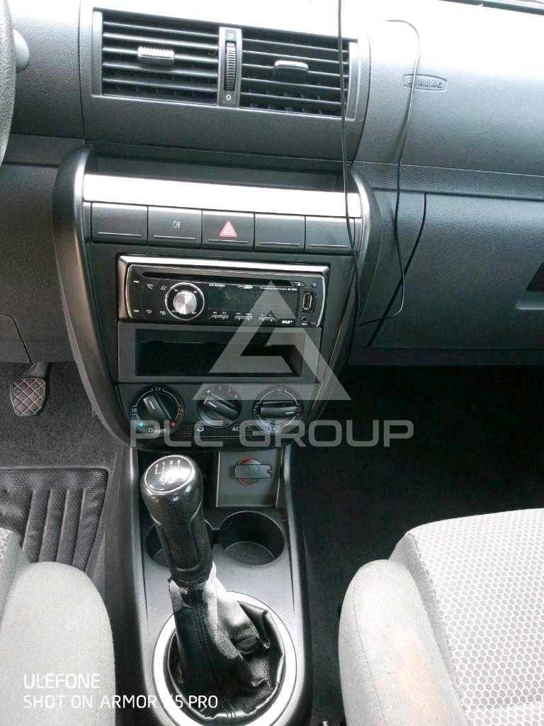 2006 Volkswagen FOX
