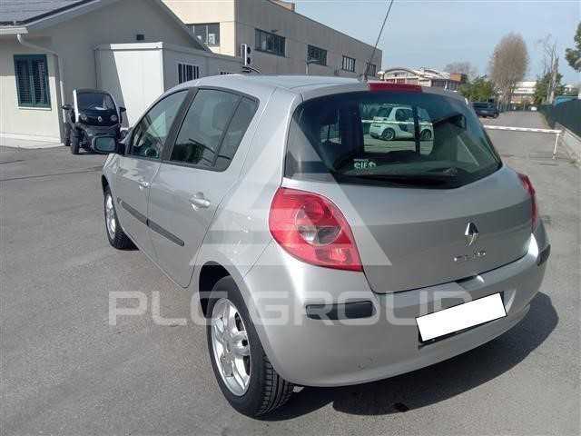 2006 Renault Clio