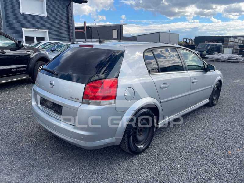 2006 Opel Signum