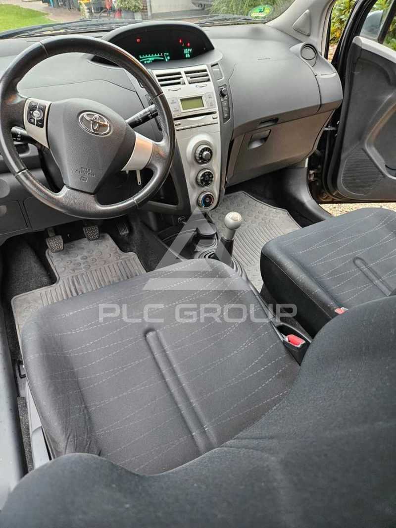 2009 Toyota YARIS