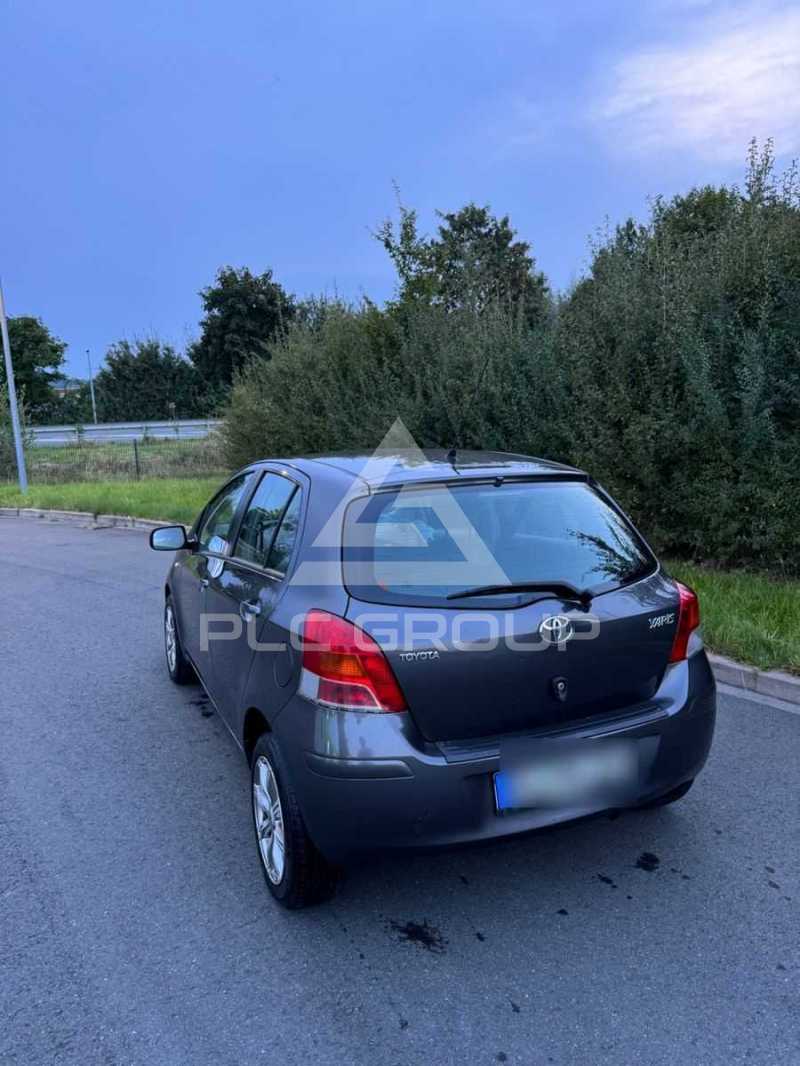2009 Toyota YARIS