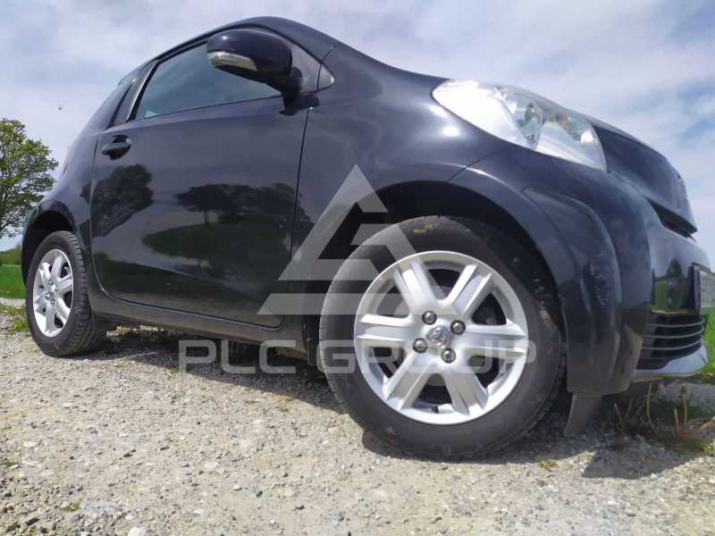 2009 Toyota IQ