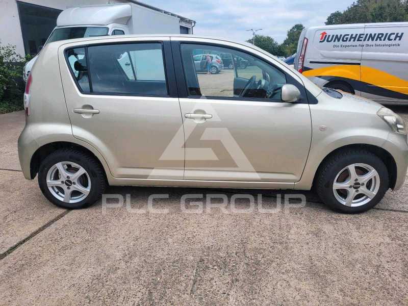 2009 Daihatsu Sirion