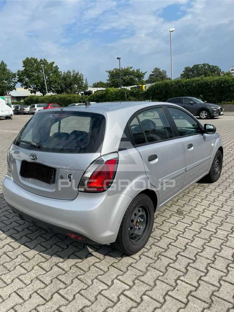 2009 KIA Rio