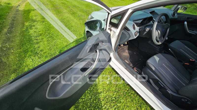 2009 Ford FIESTA
