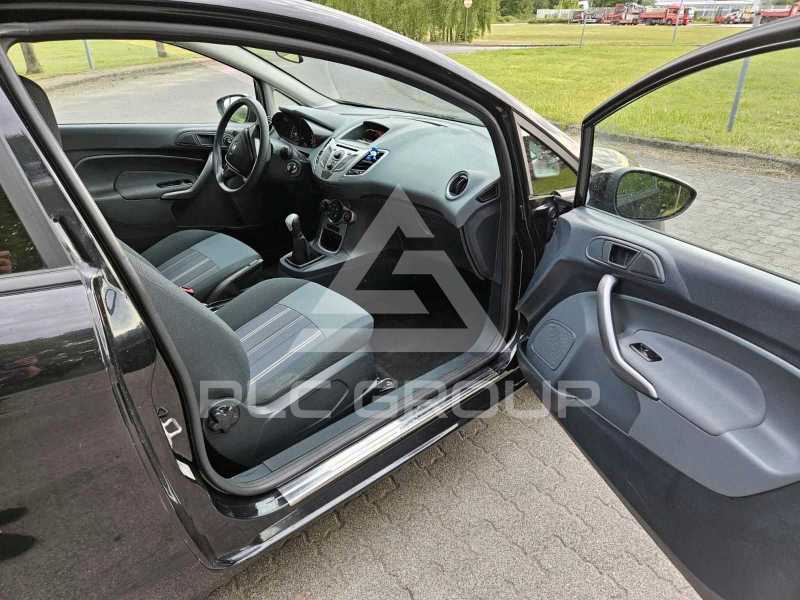 2009 Ford FIESTA