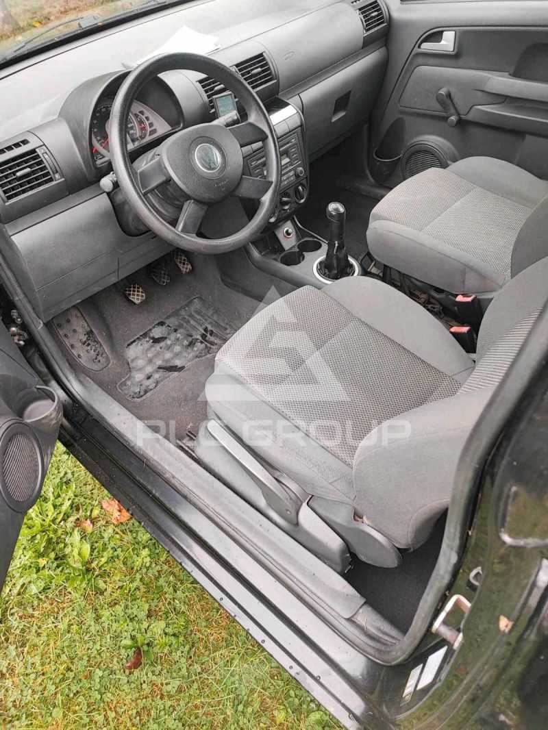 2009 Volkswagen FOX