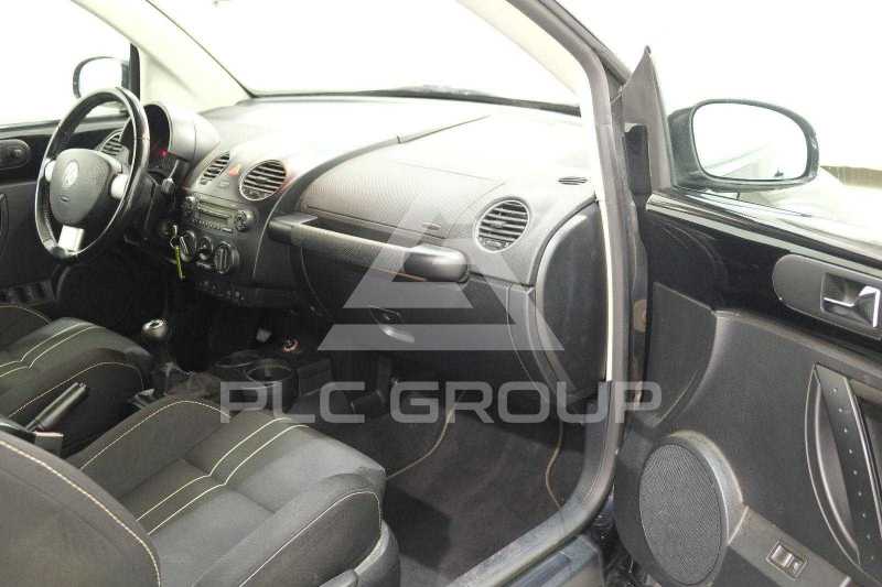 2009 Volkswagen BEETLE