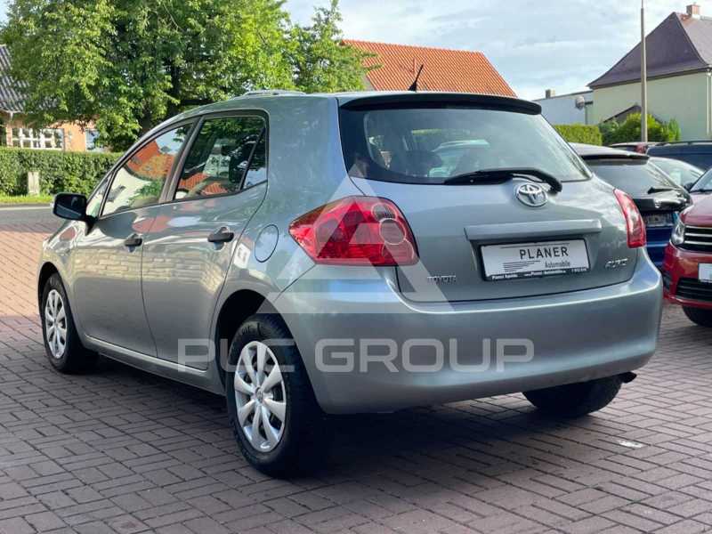 2010 Toyota AURIS