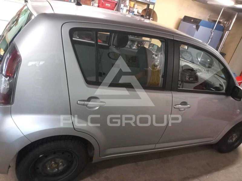 2010 Daihatsu Sirion