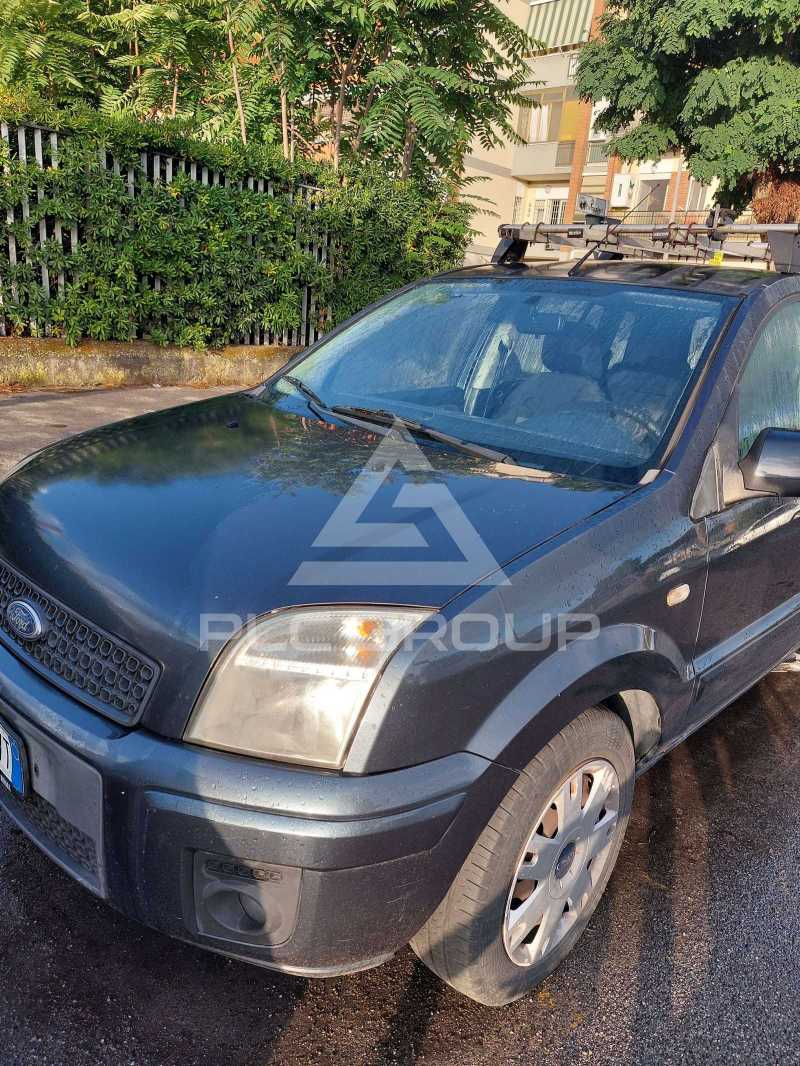 2010 Ford FUSION