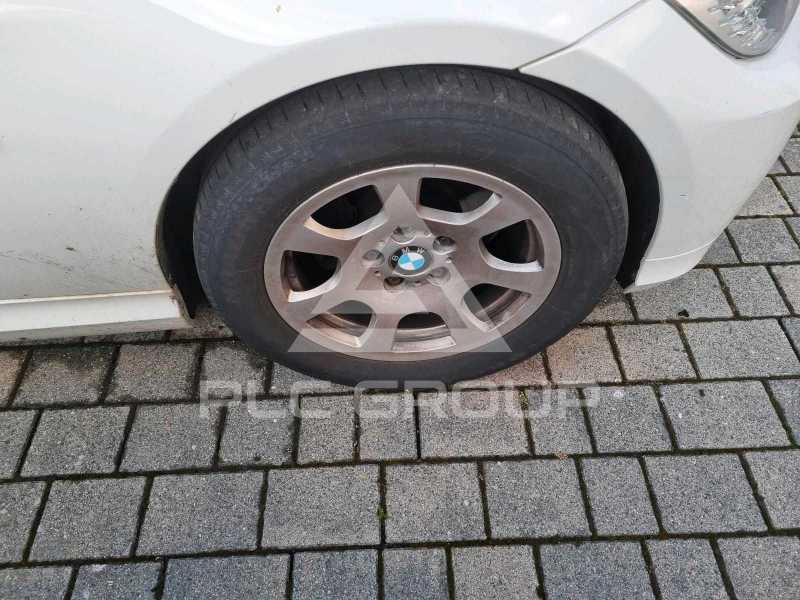 2011 BMW 330