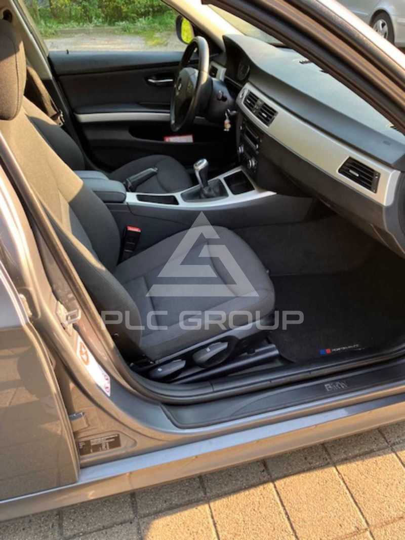 2011 BMW 330