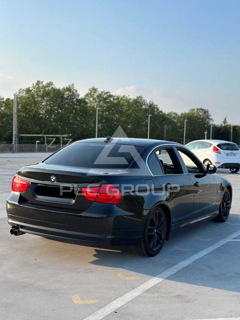 2011 BMW 330