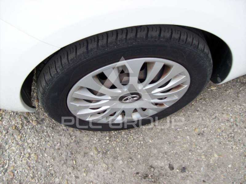 2011 Toyota YARIS