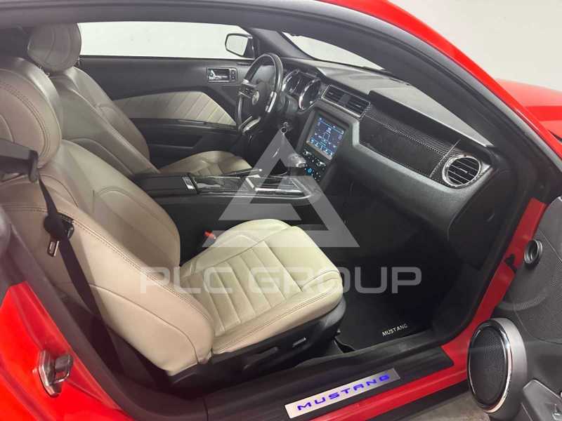 2011 Ford MUSTANG