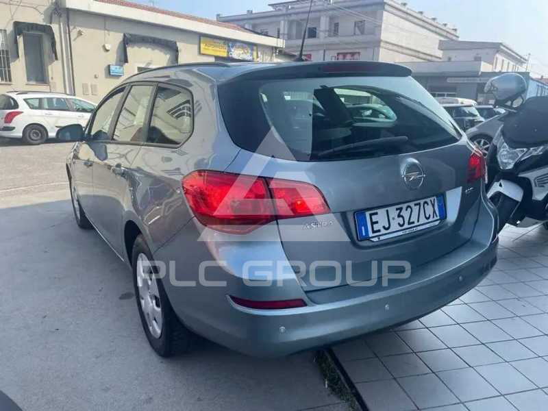 2011 Opel Astra