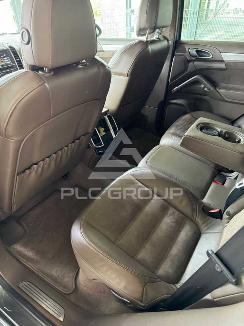 2012 Porsche Cayenne