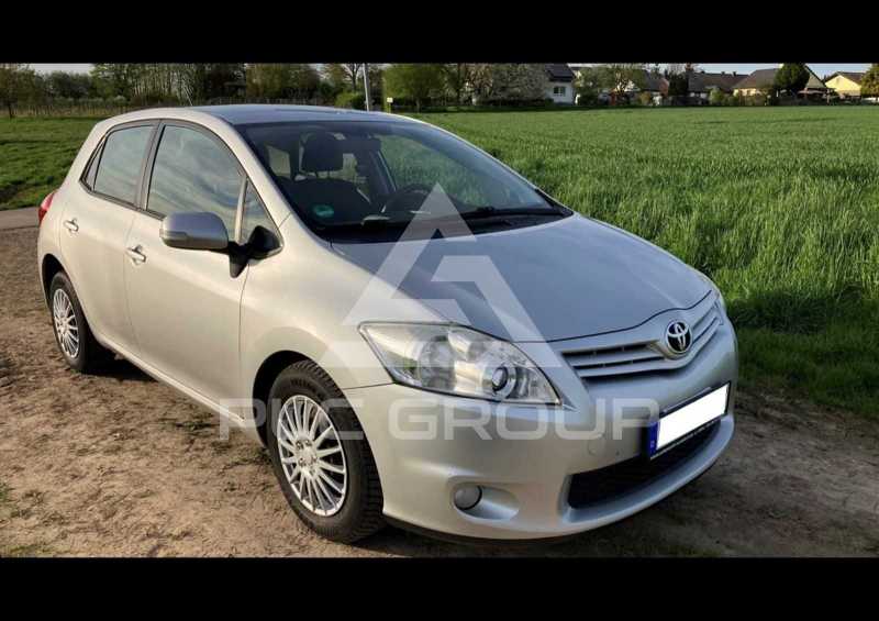 2012 Toyota AURIS