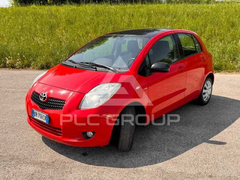 2012 Toyota YARIS