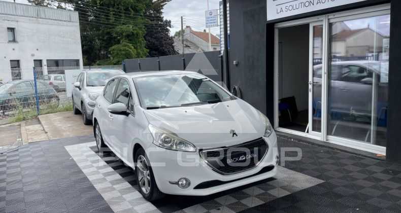 2012 Peugeot 208