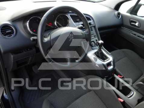 2012 Peugeot 5008