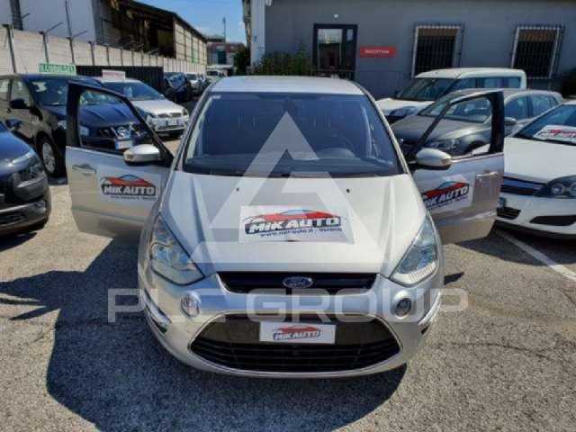 2012 Ford S-Max