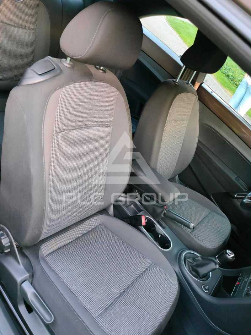 2012 Volkswagen BEETLE