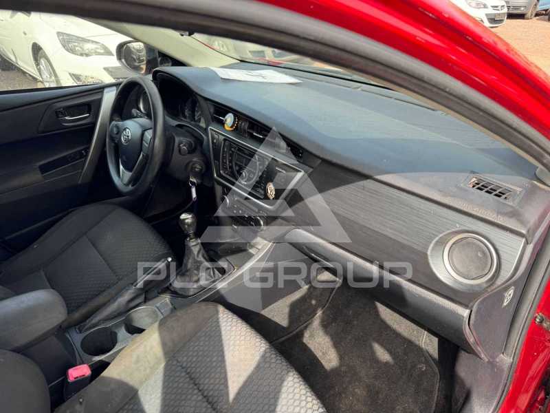 2013 Toyota AURIS