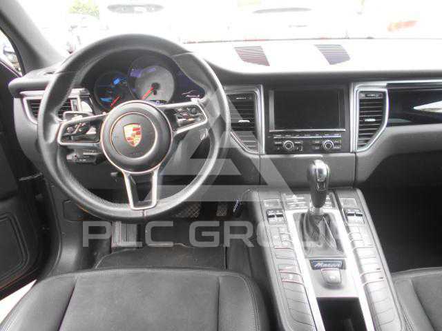 2014 Porsche MACAN