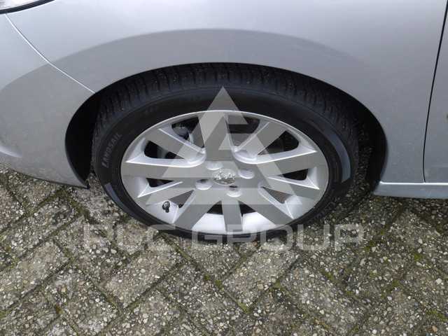 2014 Peugeot 207