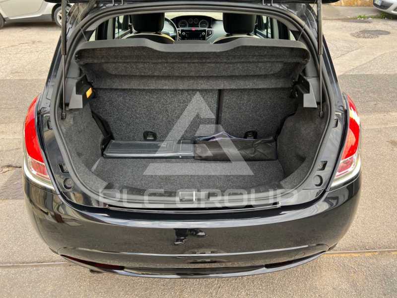 2015 Lancia YPSILON