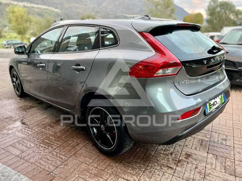 2015 Volvo V40