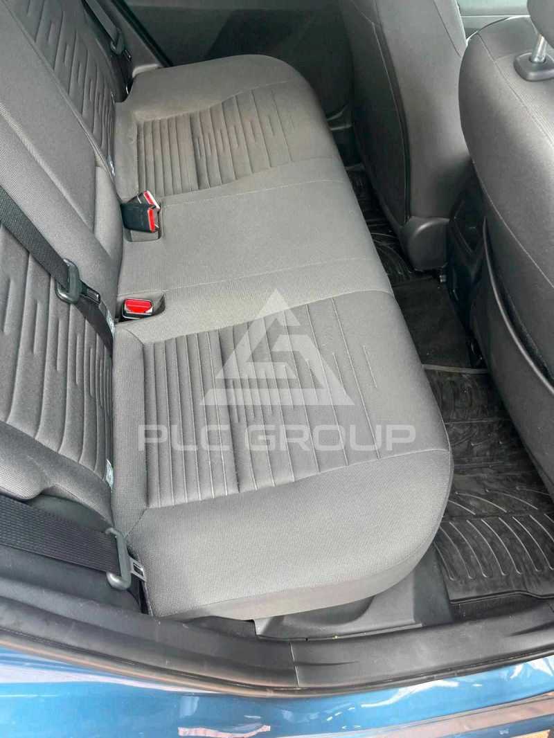 2015 Toyota AURIS