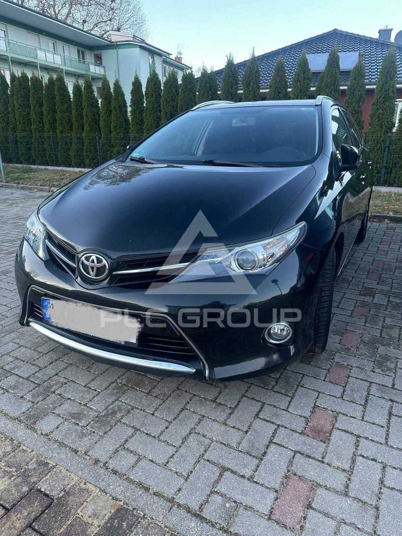 2015 Toyota AURIS