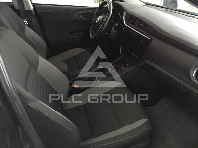 2015 Toyota AURIS