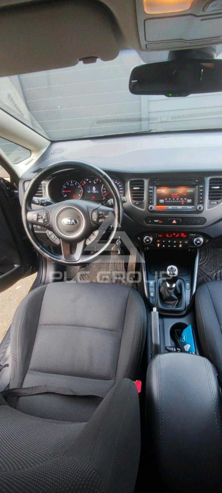 2015 KIA Carens