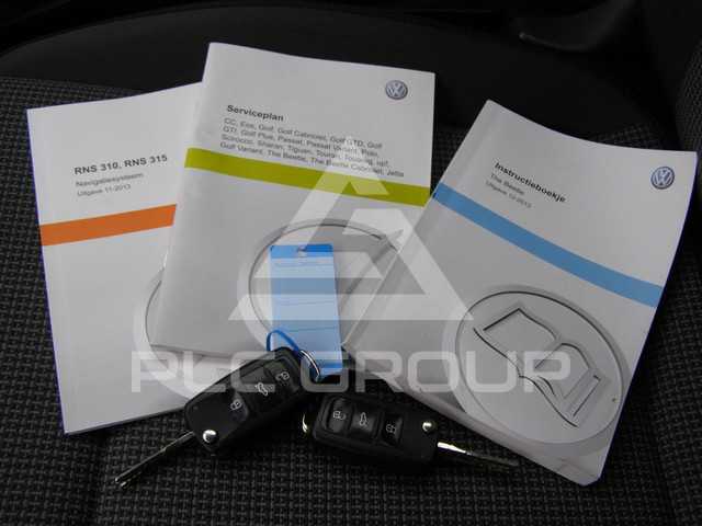 2015 Volkswagen BEETLE