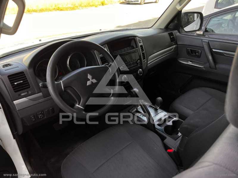 2016 Mitsubishi PAJARO