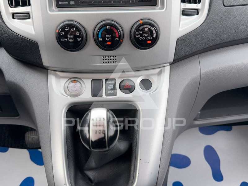 2016 Nissan NV