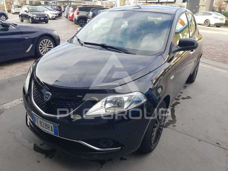 2016 Lancia YPSILON