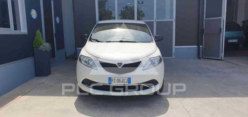 2016 Lancia YPSILON